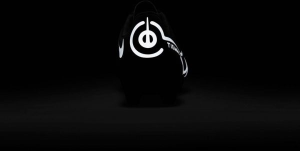 Бутсы Nike Tiempo Legend 9 Club FG/MG DA1176-004 р. US 9,5 черный