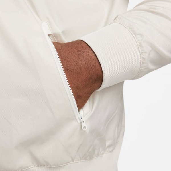 Джемпер Nike WVN LND WR HD JKT DA0001-104 р. S білий