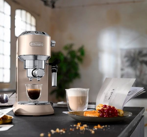 Кавоварка Delonghi EC785.BG 