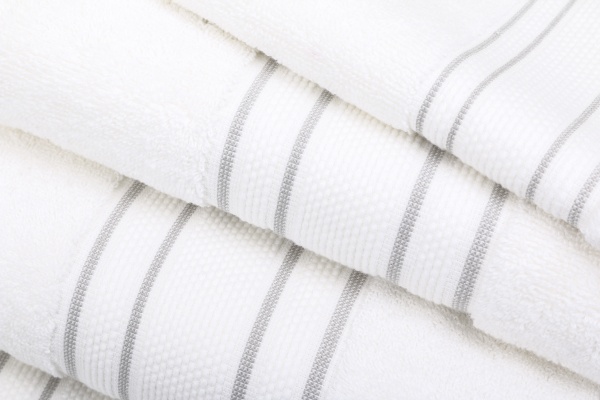 Рушник Villa 50x100 см білий із сірим Sous Dias 