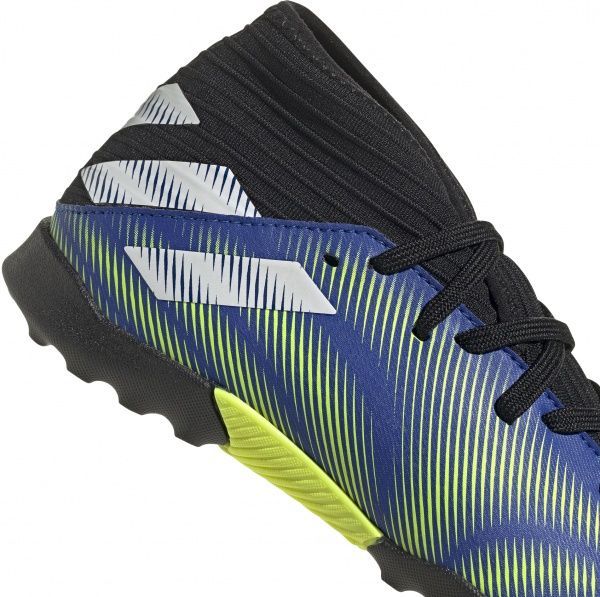 Бутсы Adidas NEMEZIZ .3 TF J FY0821 р. UK 5,5 синий