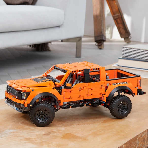 Конструктор LEGO Technic Ford® F-150 Raptor 42126