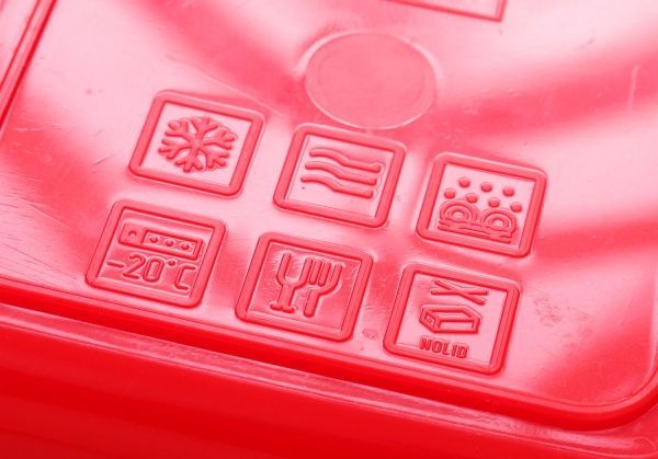 Контейнер Фиеста 650 мл прямоугольный красный Алеана