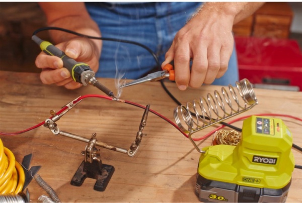 Паяльник RYOBI ONE+ без АКБ та ЗП R18SOI-0