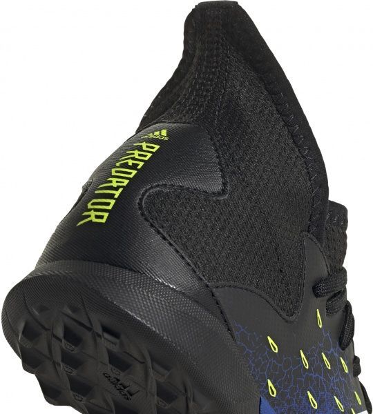 Бутсы Adidas PREDATOR FREAK .3 TF J FY0624 р. UK 4,5 черный