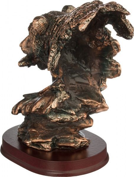 Статуэтка Медведь с рыбой Е054