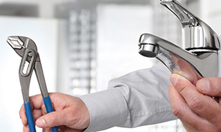 Как установить кран на умывальник