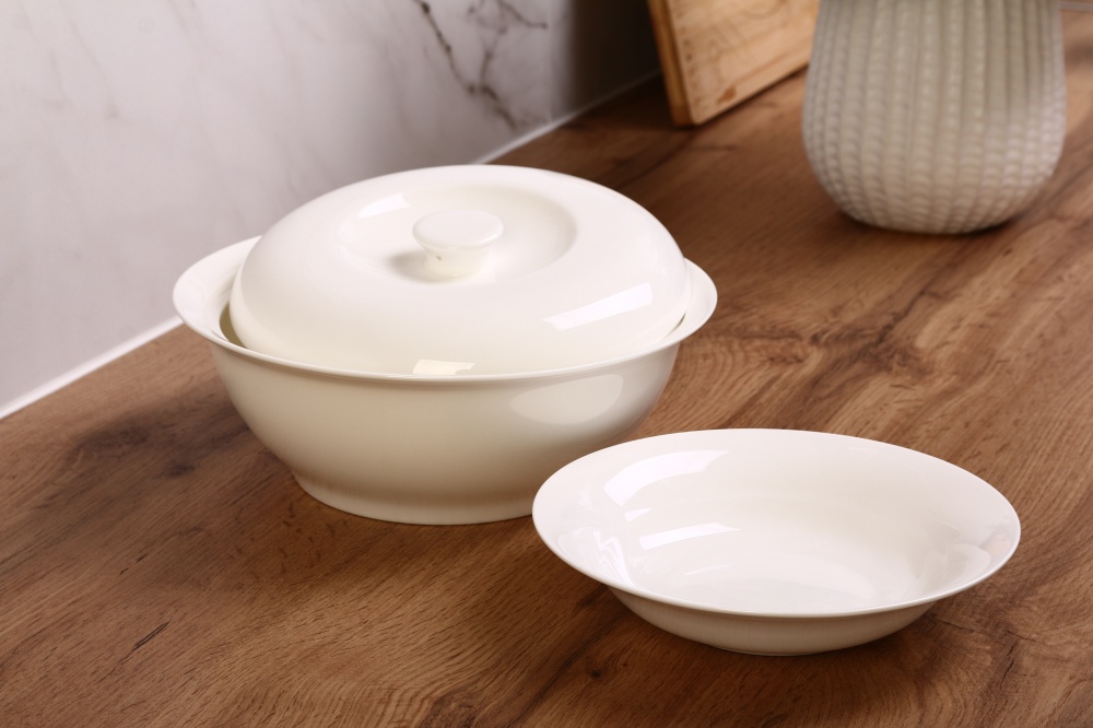 Тарілка глибока Fiora Serenity 19 см 650 мл