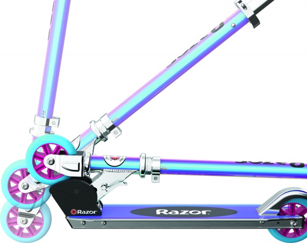 Самокат Razor A Special Edition Holographic разноцветный 859105 