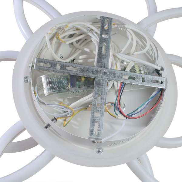 Светильник светодиодный LED CONCEPT Arklow R 6 с пультом ДУ 140 Вт белый 2800-6000-RGB К 