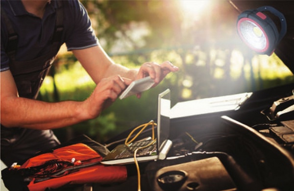 Фонарь прожекторный Quantum Worklight QM-Fl2010 Solo 3W Cob с функцией Power Bank