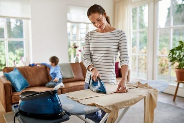 Утюг с парогенератором Philips PerfectCare Compact GC7846/80