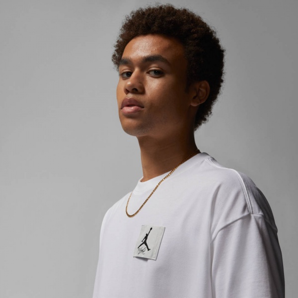 Футболка Nike M J FLT ESS OVRSZ SS CREW DZ7313-100 р.L білий