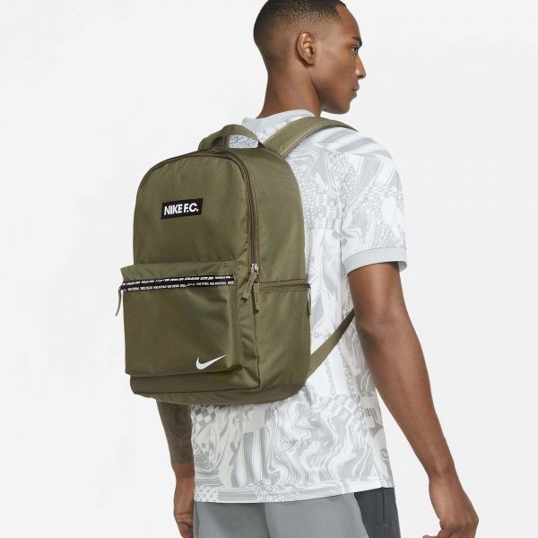 Рюкзак Nike Backpack Sports CU8164-222 оливковый