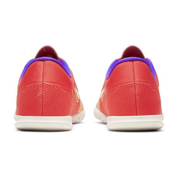 Футзальне взуття Nike JR VAPOR 14 CLUB IC CV0826-600 р. US 3,5Y сірий