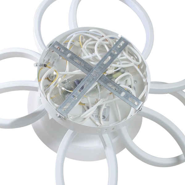 Світильник світлодіодний LED CONCEPT Sutton R 6 з пультом ДК 140 Вт білий 2800-6000-RGB К 