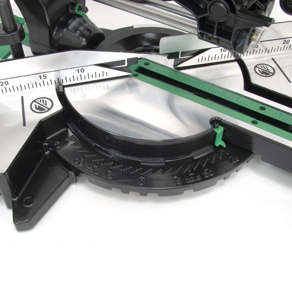 Пила торцовочная DWT KGSP20-255 P