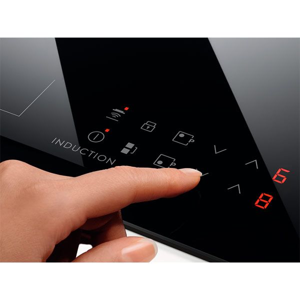 Варильна поверхня Electrolux IPE6440KX