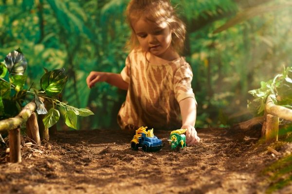 Ігровий набір Road Rippers Машинка і динозавр Triceratops green 20074