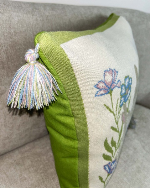 Подушка Sweet home Зайчата 45x45 см 