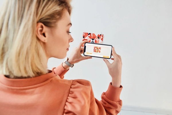 Кронштейн настінний Vogels TVM 1613 похилі 40