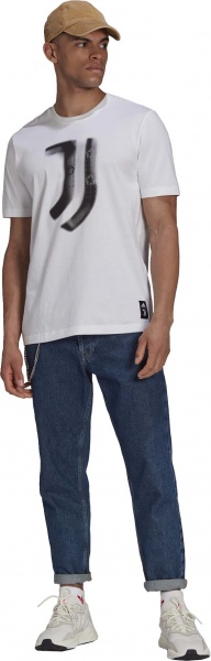 Футболка Adidas JUVE TEE GR2907 р.M білий