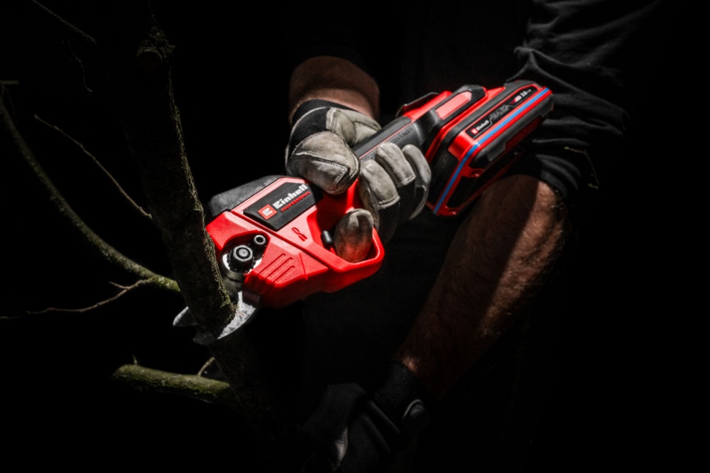 Секатор аккумуляторный Einhell Professional PXC GP-LS 18/28 Li BL Kit 2.5 Ah (3408320+4512097)