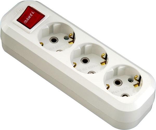 Колодка Makel с заземлением 3 гн. белый MGP211 