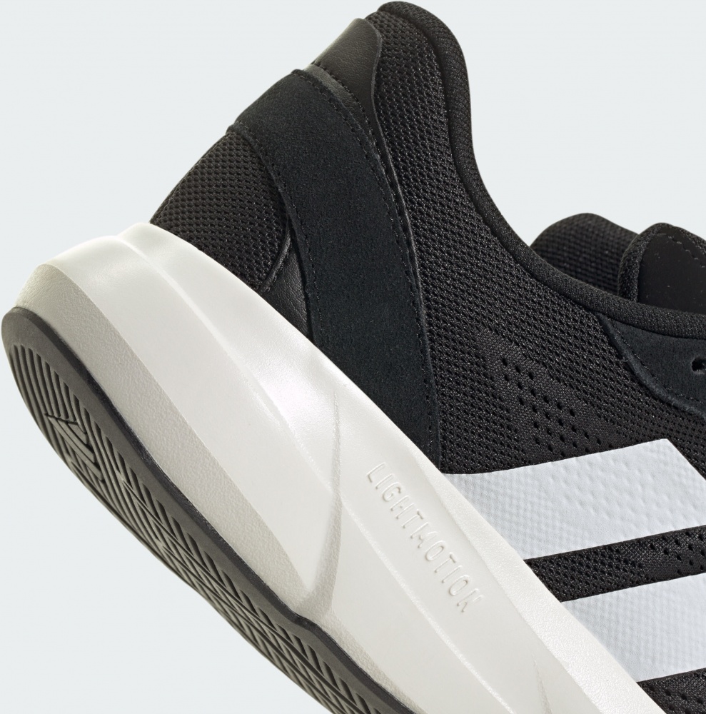 Кросівки чоловічі Adidas LIGHTSHIFT JH9315 р.41 1/3 чорні