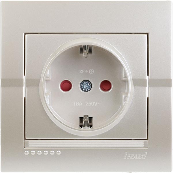 Розетка із заземленням Lezard Deriy 16 А 250 В зі шторками перлинно-білий 702-3030-124В
