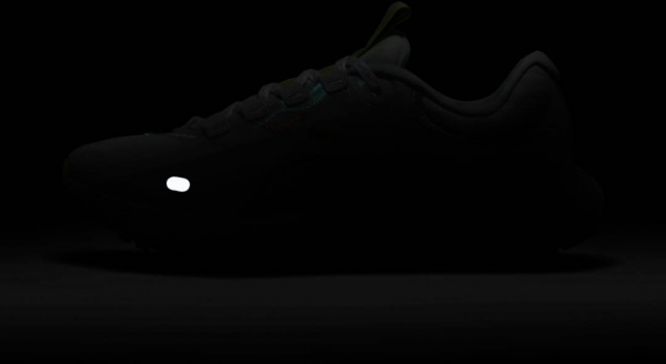 Кросівки Nike DN2652-100 р.US 6 білий із бірюзовим