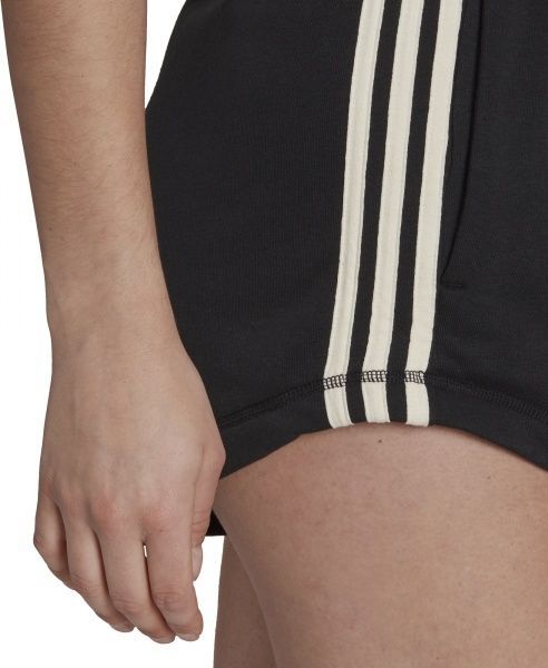 Шорти Adidas W RECCO SHORT GJ5607 р. XS чорний