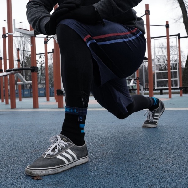Носки Dexshell водонепроницаемые Running, p L, с голубыми полосами DS645ABLL р.43-46 [019] Black