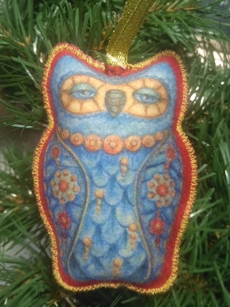 Підвіска фетрова Сова червона 8,5 см