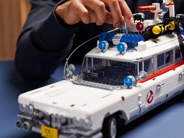 Конструктор LEGO Автомобіль Мисливців на привидів ECTO-1 10274