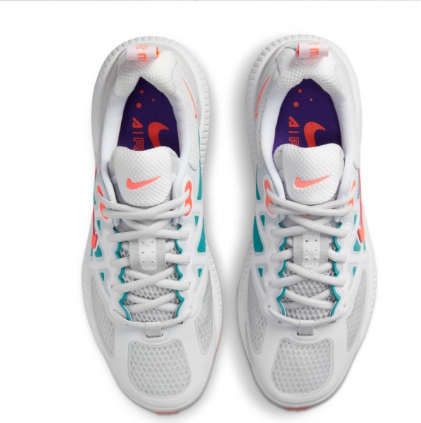 Кроссовки Nike W AIR MAX GENOME CZ1645-001 р.40,5 светло-серый