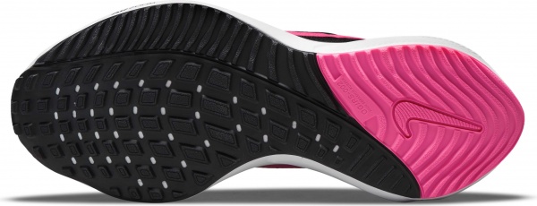 Кросівки Nike WMNS AIR ZOOM VOMERO 16 DA7698-002 р.US 7,5 чорний