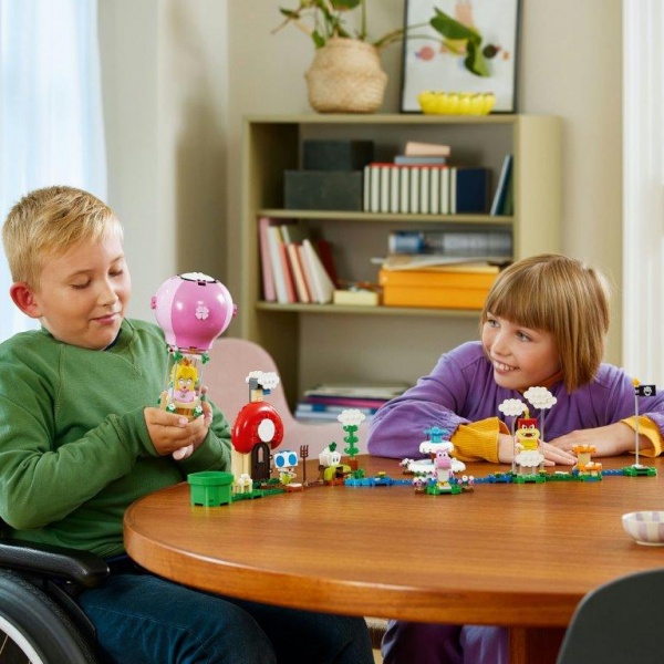 Конструктор LEGO Super Mario Політ на повітряній кулі в саду Піч 71419