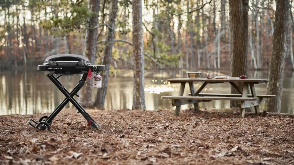 Гриль газовий Weber Traveler Compact Portable, чорний