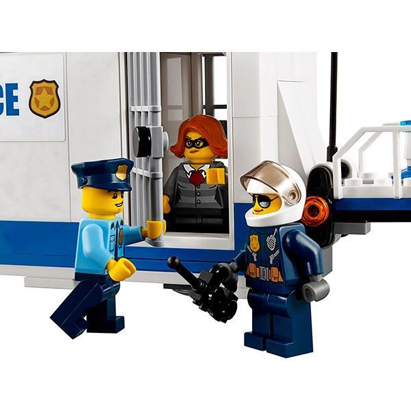 Конструктор Lego City Мобильный командный центр 60139