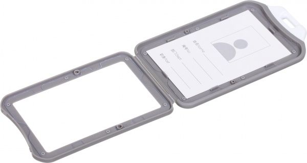 Бейдж вертикальний сірий 11,5x7 см