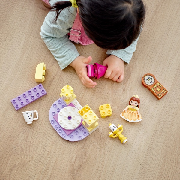 Конструктор LEGO DUPLO Бальна зала Белль 10960