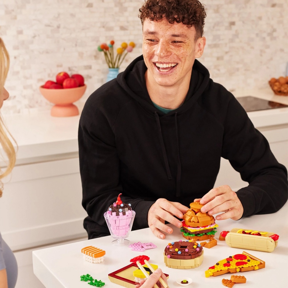 Конструктор Max в капсулі S1 – Смаколики (в асорт., в диспл.) 83186GQ1