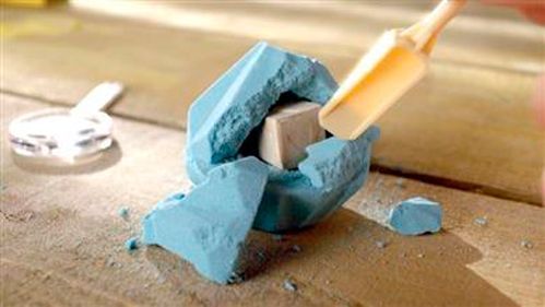 Игрушка-сюрприз Stylus Юный геолог: минералы ST17