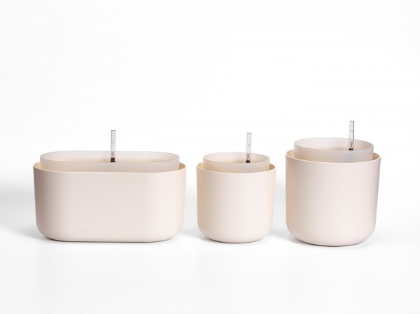 Вазон пластиковый Plastia с системой автополива Tolita 16 см круглый 1,3 л бежевый (1707081640) 