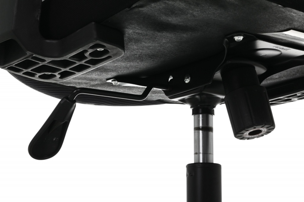 Кресло офисное Центр Меблів Джейк черный