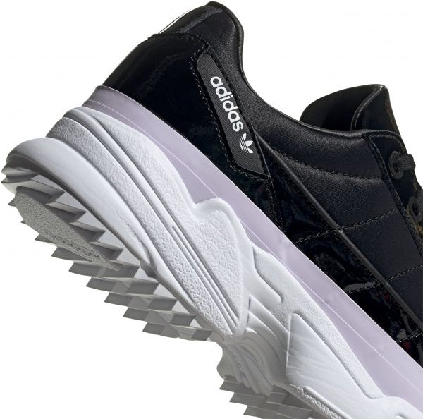 Кроссовки Adidas KIELLOR W EG0578 р.UK 7 черный