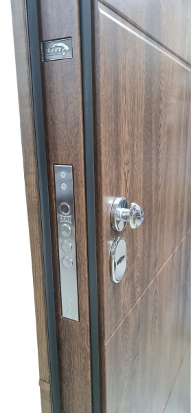 Двері вхідні Булат Термо House-703 вулична дуб бронзовий 2050x850 мм праві