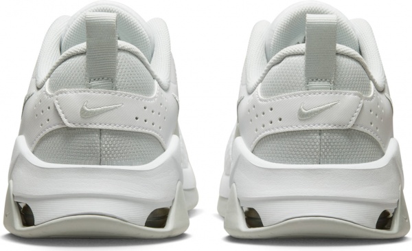 Кросівки Nike AIR ZOOM BELLA 6 DR5720-100 р.39 білий