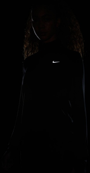 Джемпер Nike W NK SWIFT ELMNT DF UV HZ TOP FB4316-010 р.XL чорний